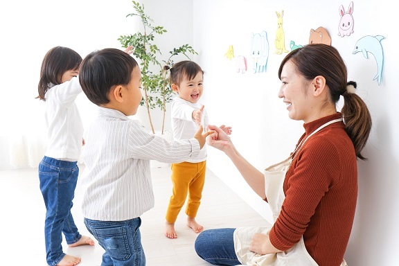 【家庭都合休OK】[派]時給：1,550円★保育士★週2日〜応相談★残業なし★土曜出勤なし♪