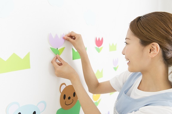 【家庭都合休OK】[パート]日給：8,000円★保育士★交通費支給★昇給・賞与あり★「南大沢駅」徒歩圏内♪