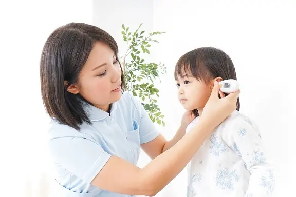 【家庭都合休OK】[正社員]看護師★保育園での看護業務★勤務時間は相談可★昇給・賞与あり★通勤に便利な駅近♪