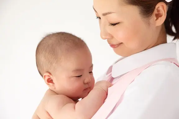 【家庭都合休OK】時給：1,600円★正看護師★保育園内での看護・保育補助業務★勤務時間は応相談♪