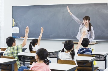 【数学主任】[正]月給：45万円〜◆大手学習塾講師◆昇給賞与あり◆福利厚生も充実